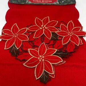 Christmas Cutwork Table Runner Christmas Tree Shops Red Gold Poinsettias New
